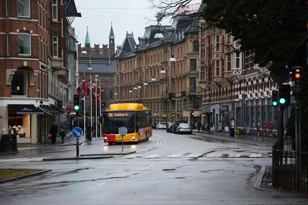 olandruta pa buss krossad i farten pa olandsbron passagerare blev vittnen 4afd95b8