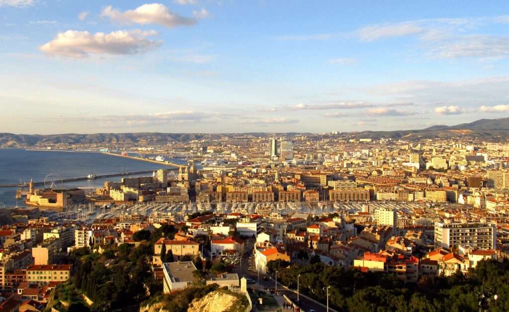 olandvaccinationscentral flyttar fran hotell till kyrka