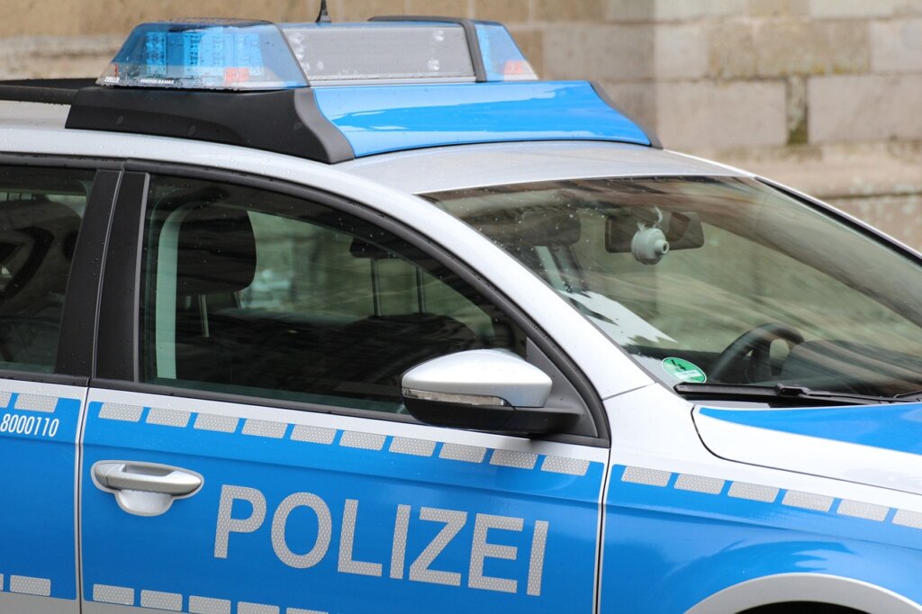 kalmar polisen gjorde kontroll nu misstanks en man for vapenbrott d6f4fe6a
