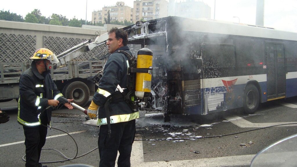 monsteras skadegorelse pa buss 160 liter diesel stals