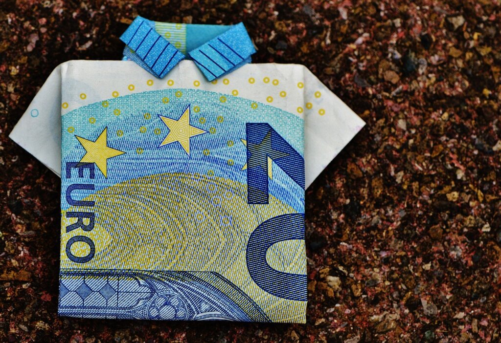 oland stold fran en liten gardsbutik vardet runt 20 000 kronor